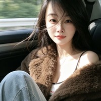 真人视频聊天坐着还是站着？不同互动场景的构图选择 - 免费视讯